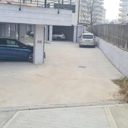 Apartament Apartament Lucian Râmnicu Vâlcea Zewnętrze zdjęcie