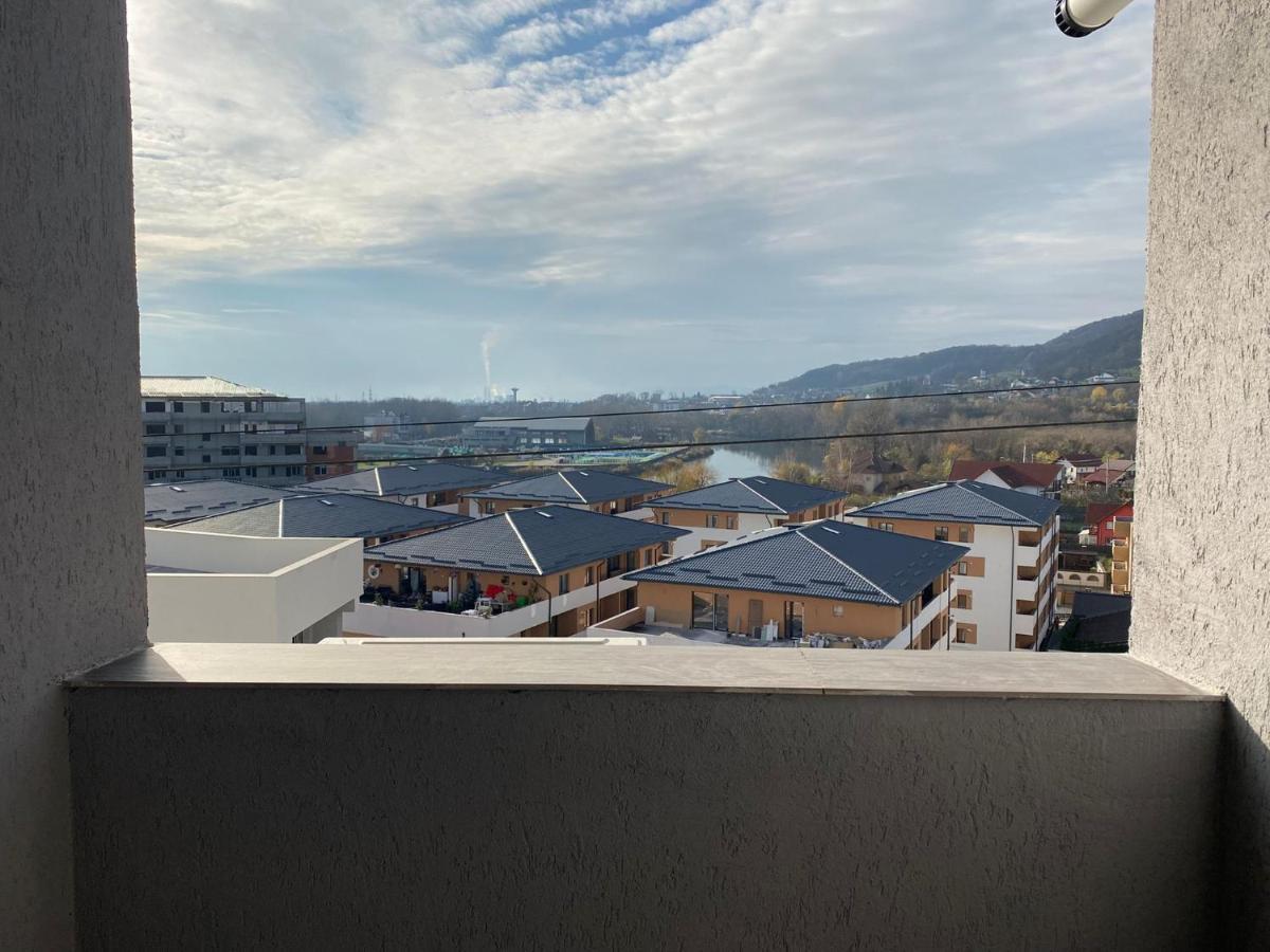 Apartament Apartament Lucian Râmnicu Vâlcea Zewnętrze zdjęcie