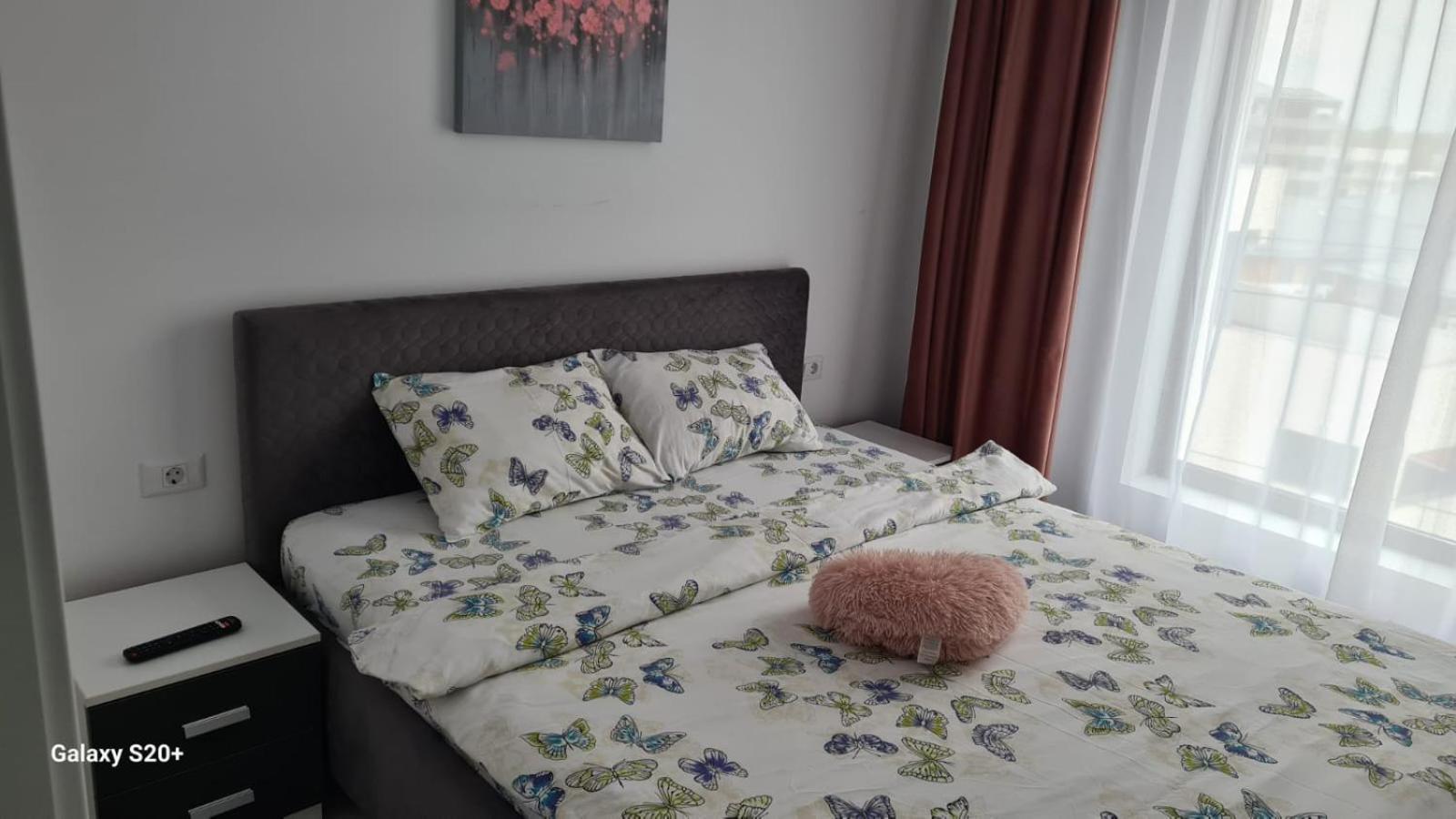 Apartament Apartament Lucian Râmnicu Vâlcea Zewnętrze zdjęcie