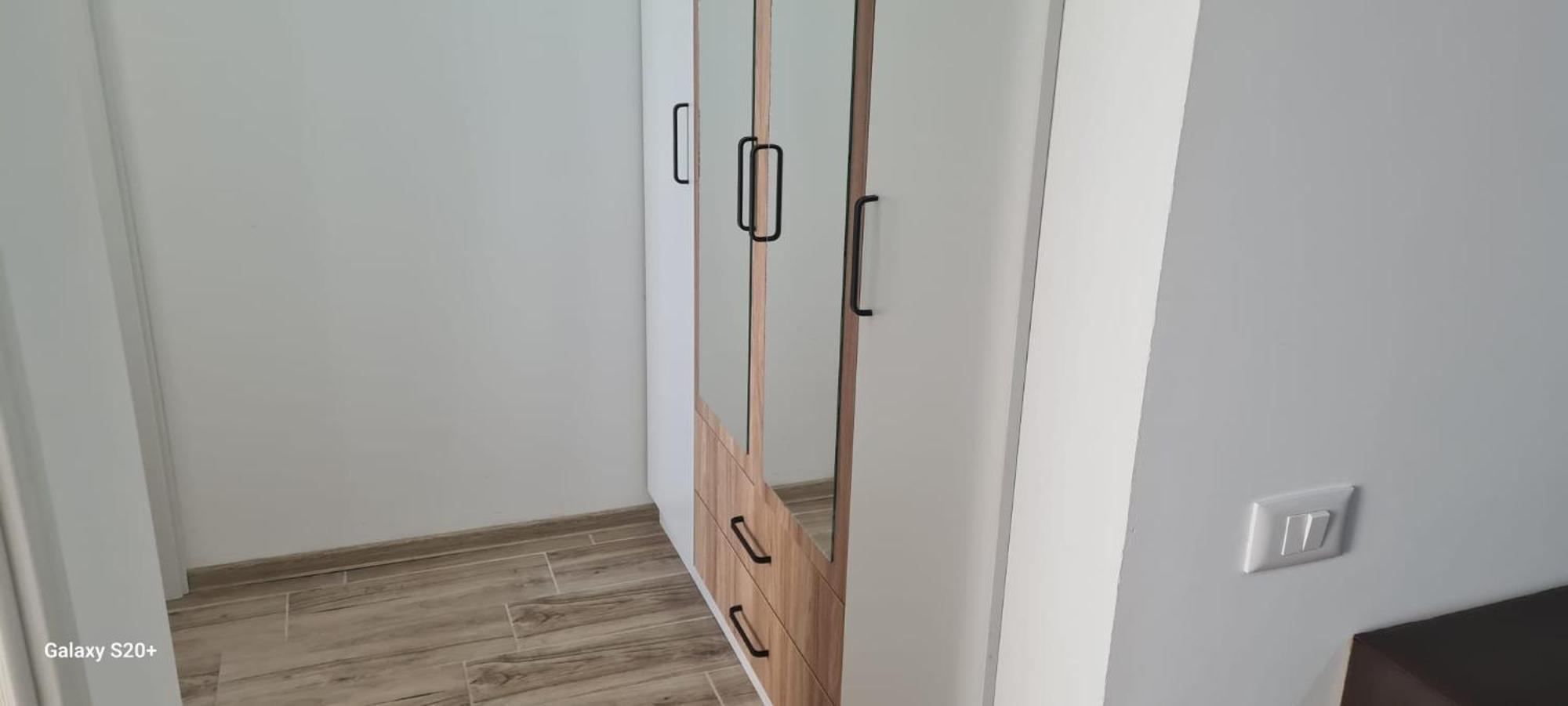 Apartament Apartament Lucian Râmnicu Vâlcea Zewnętrze zdjęcie