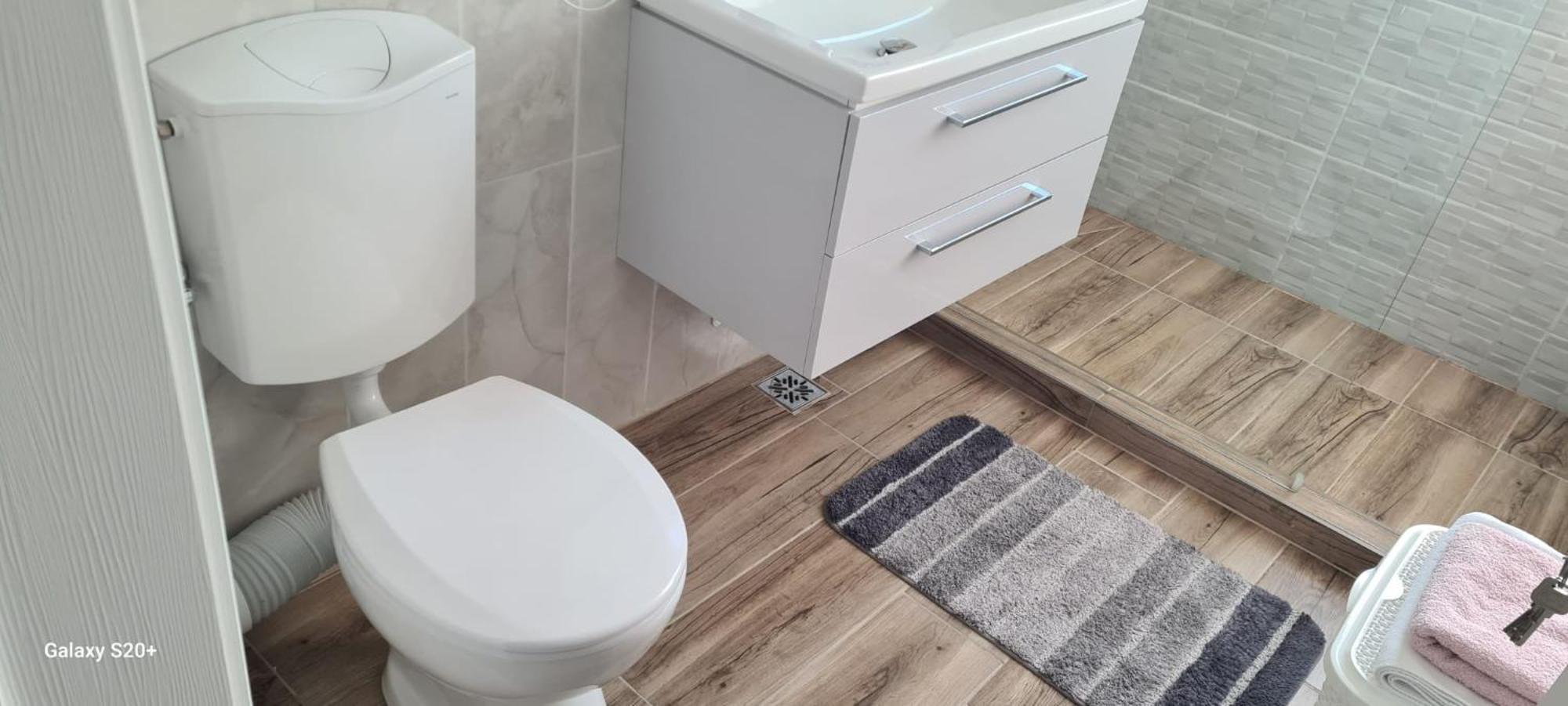 Apartament Apartament Lucian Râmnicu Vâlcea Zewnętrze zdjęcie